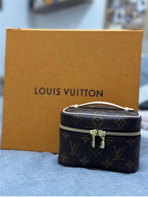 lv nano vanity
